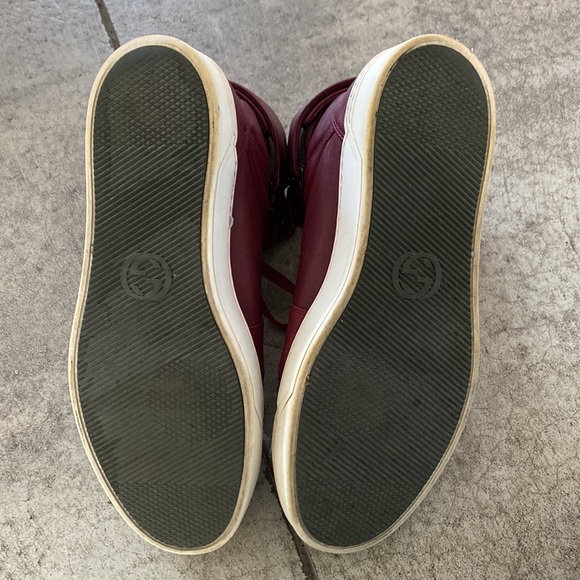 Red Gucci leather high tops - Picture 7 of 7
